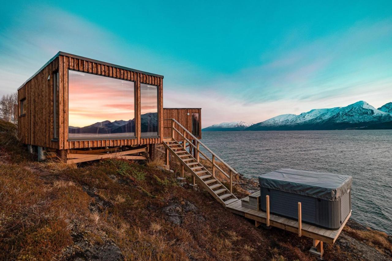 Aurora Fjord Cabins Lyngseidet Esterno foto